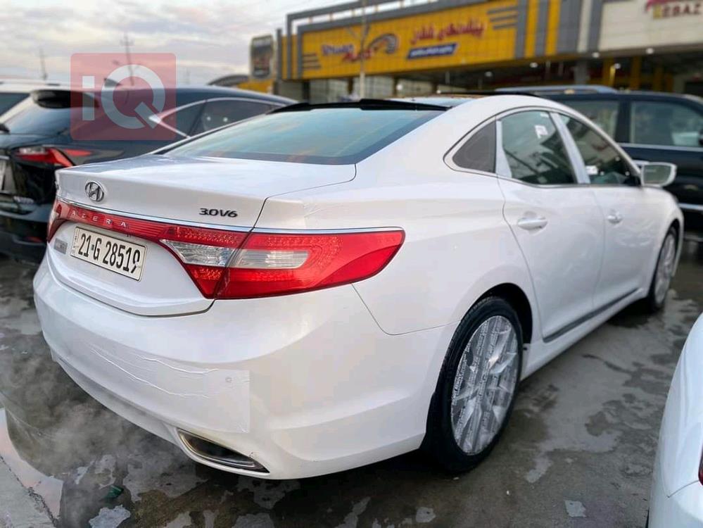 هیوندای ازێرا